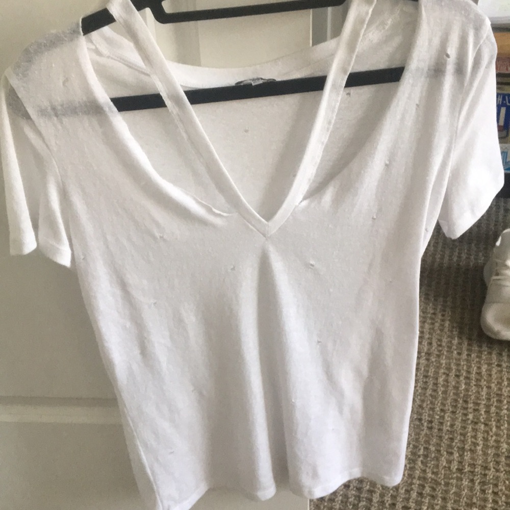 White tee